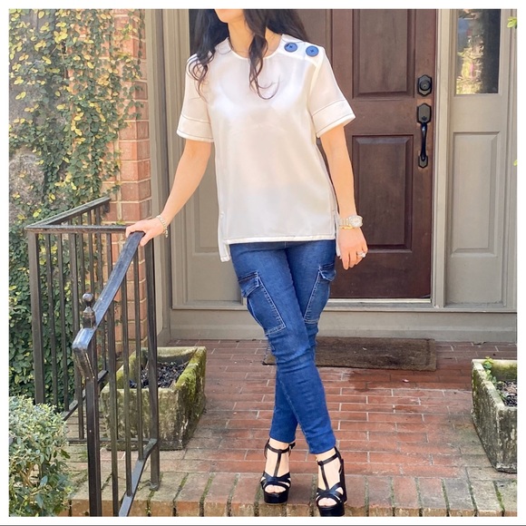 ✨PARIS ✨White tunic top button detail - Picture 2 of 8